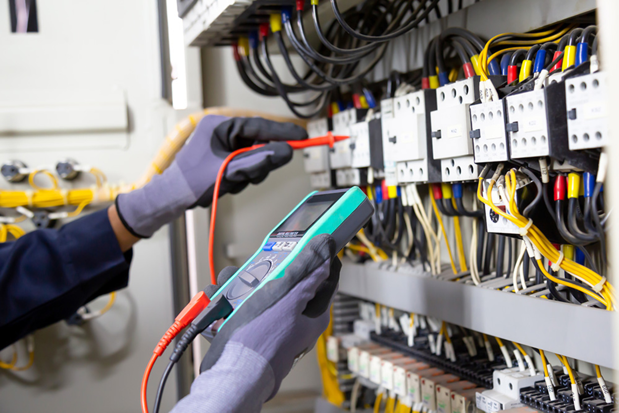 E-Prüfung bei Kübler Elektrotechnik in Allmersbach im Tal