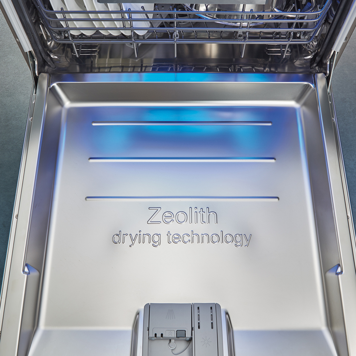 Zeolith Trocknen – Für glänzende Spülergebnisse bei Kübler Elektrotechnik in Allmersbach im Tal